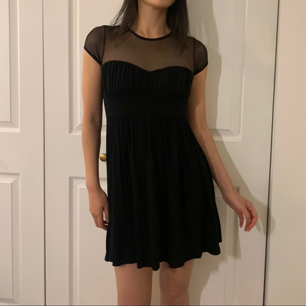 Black sweetheart neckline mesh mini dress, S